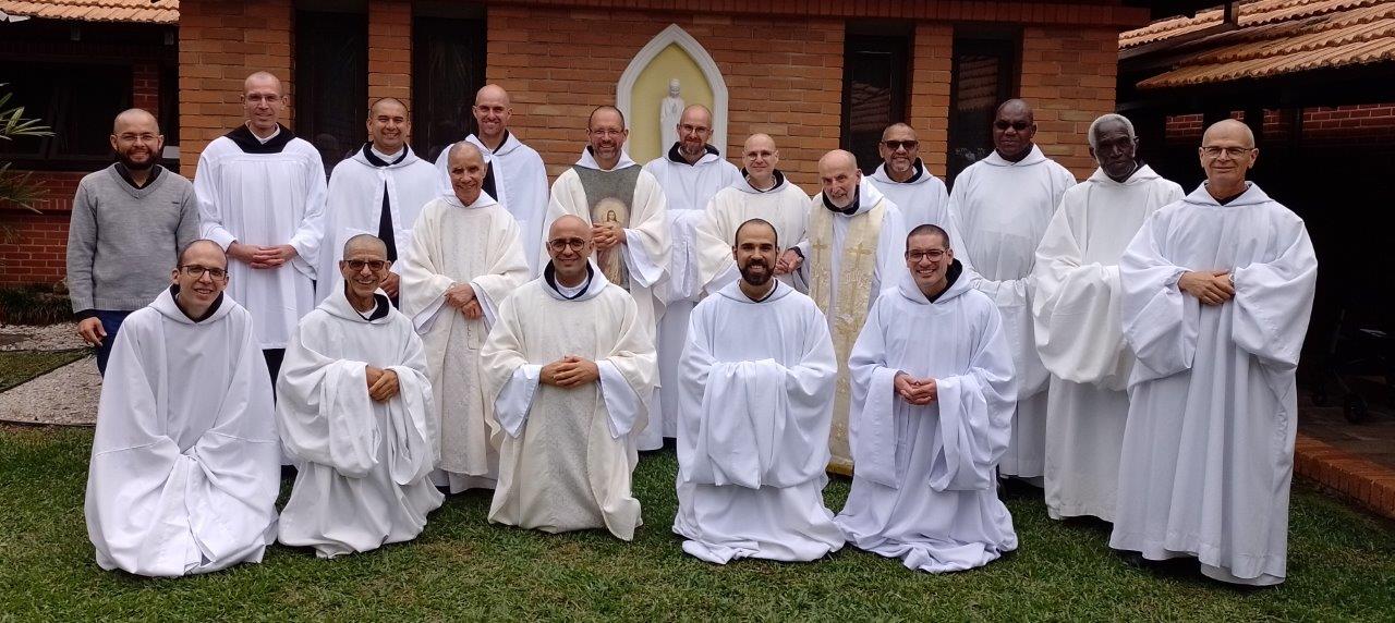 Novo Mundo : Order of Cistercians of the Strict Observance: OCSO